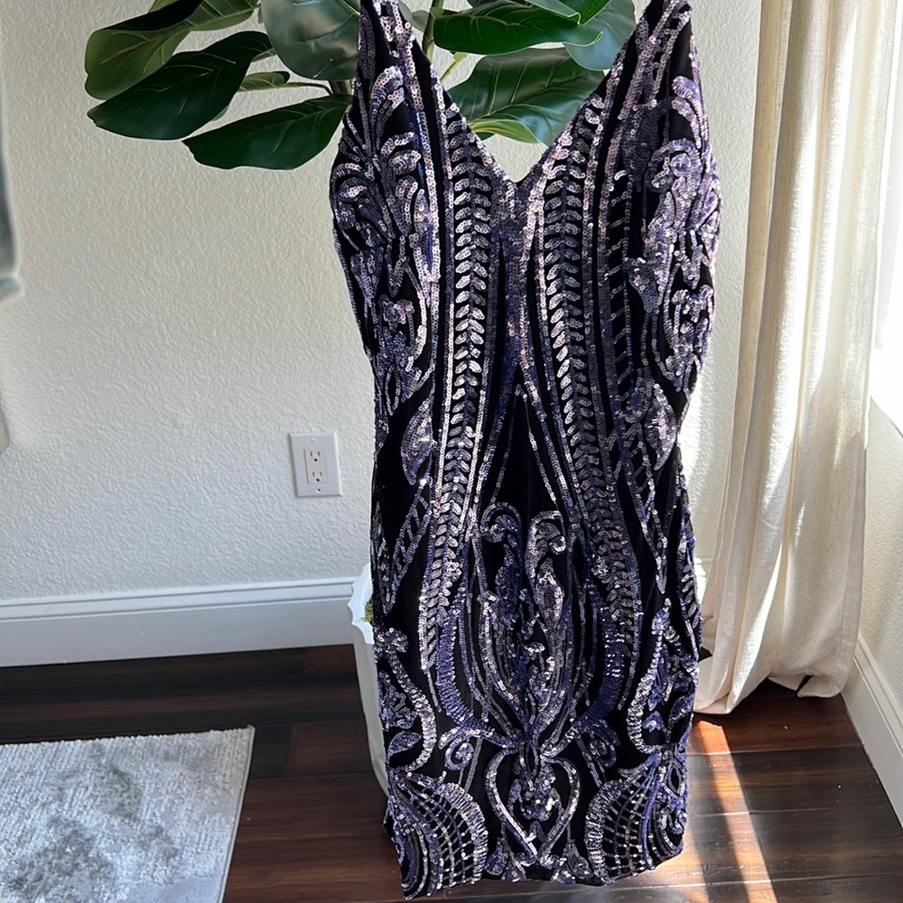 Cute sparkly homecoming dress!!